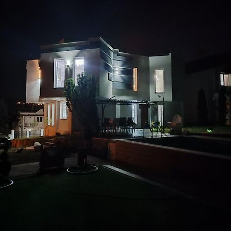 Villa Lea Тузла Екстериор снимка