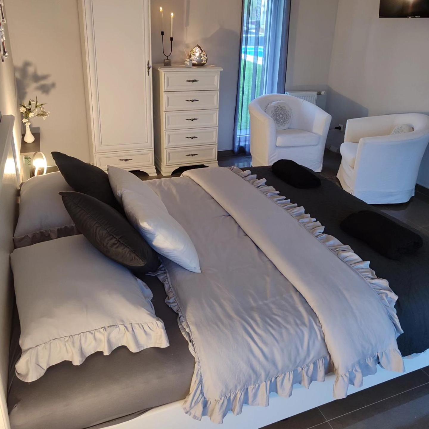 Villa Lea Тузла Екстериор снимка