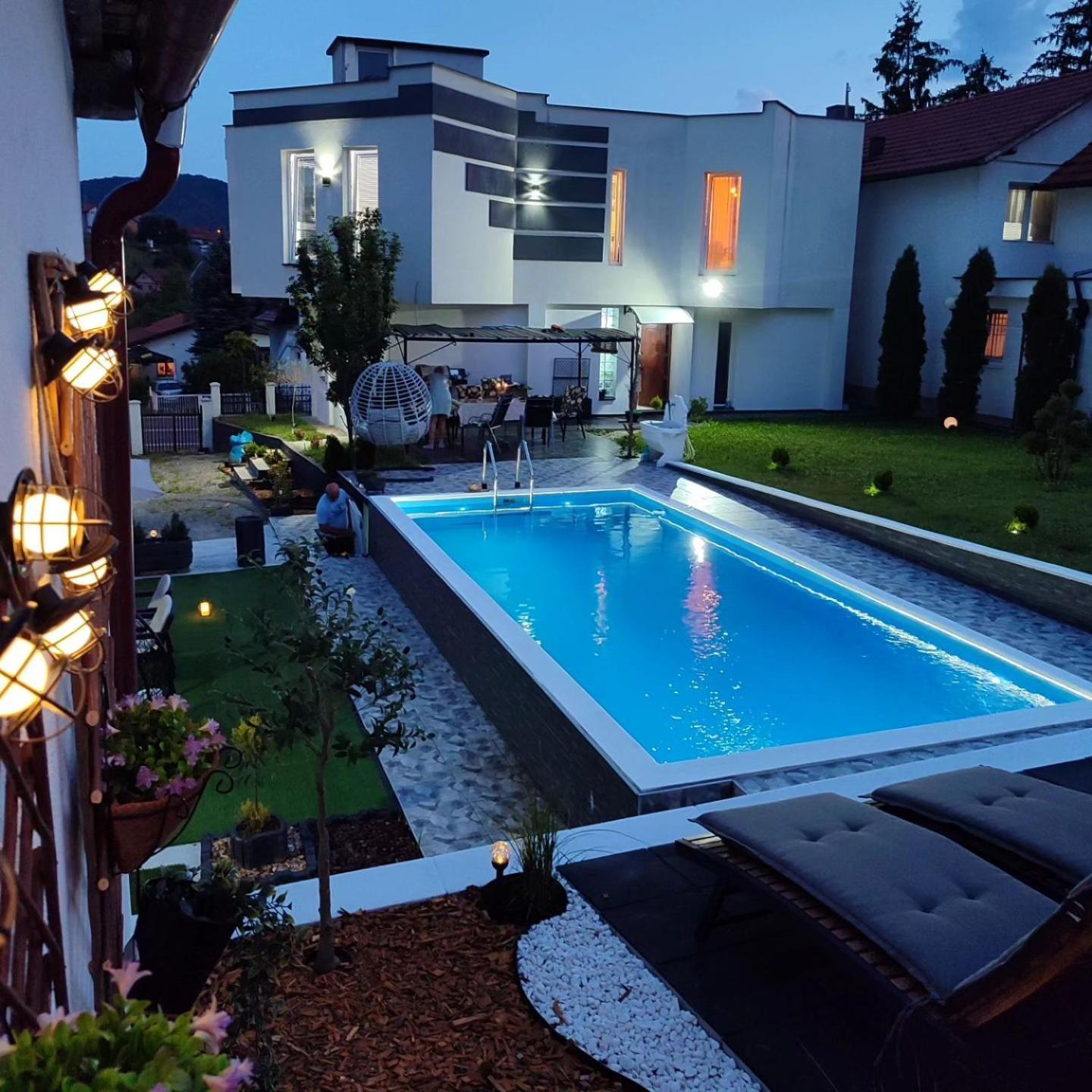 Villa Lea Тузла Екстериор снимка