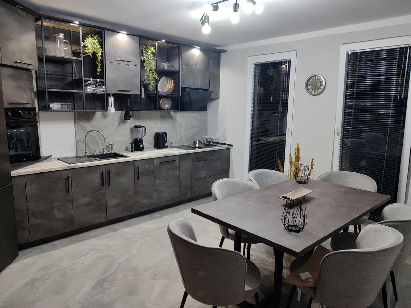 Villa Lea Тузла Екстериор снимка